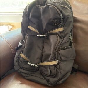 lululemon side cinch bag black Athletica Lululemon Side-Cinch Shopper 18L (Black) : Clothing, Shoes & Jewelry Model:RIFCJ56XXH cat toys australia How to reel in